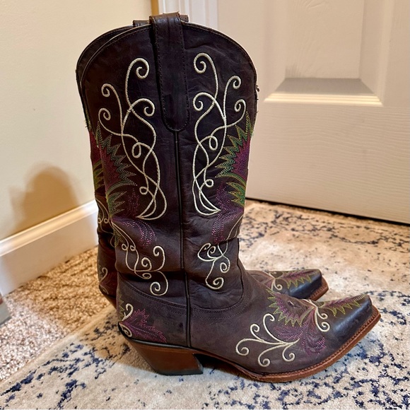 TONY LAMA Embroidered Peacock Feather Brown Leather Stacked Heel 9.5 Wide Calf - Picture 2 of 8